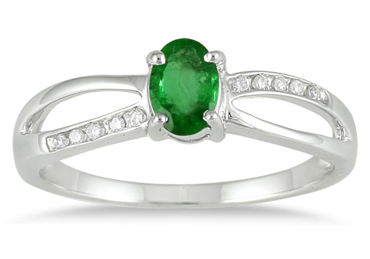 Emerald and Diamond Ring Set in 10K White Gold